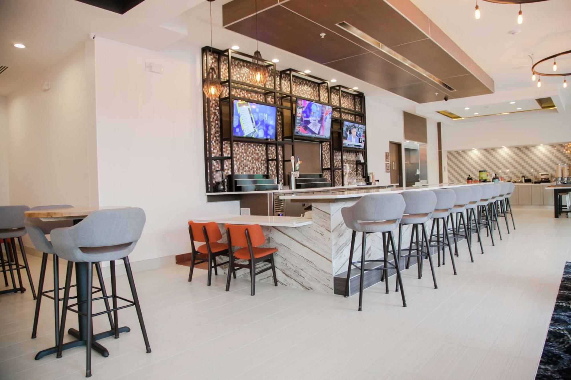 לוץ Hilton Garden Inn Tampa Suncoast Parkway מראה חיצוני תמונה